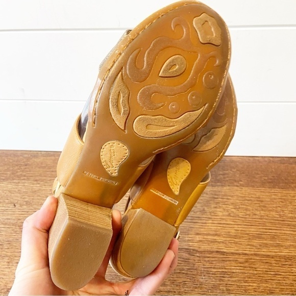 Crown by BORN | Leather Sling Back Metallic Block Heeled Sandals Size 9 - Picture 3 of 15